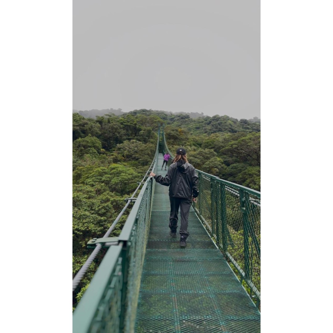 Hanging Bridges Tour